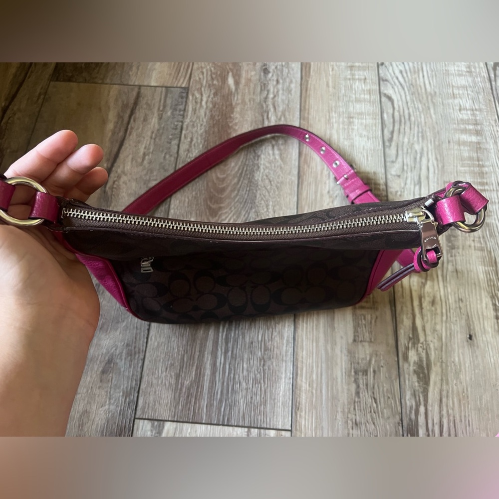 Coach Ellie File Bag In Signature Canvas - Picture 7 of 16